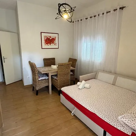 Lory * マカルスカ