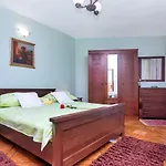 Apartmán Lory *