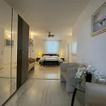 Lory Apartmán *