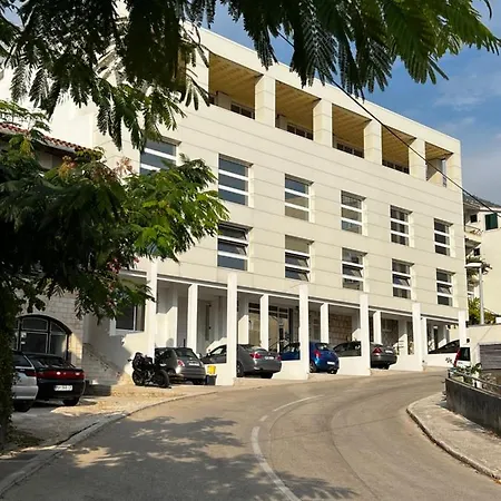 Apartment Lory Makarska
