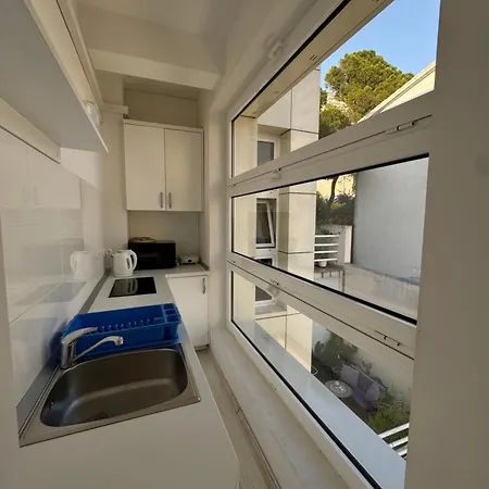 Apartment Lory *