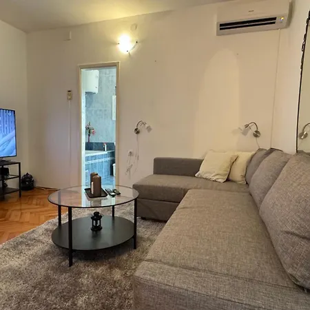 Lory Apartmán