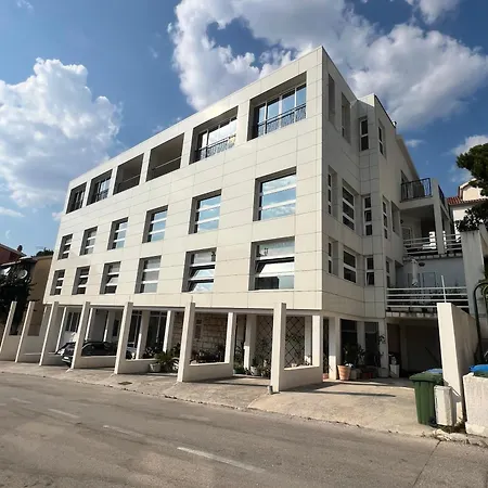 Lory Apartmán