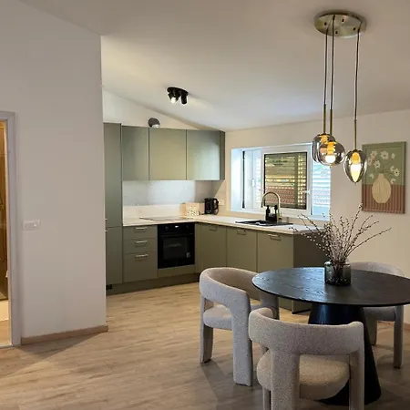 Apartment Lory Makarska