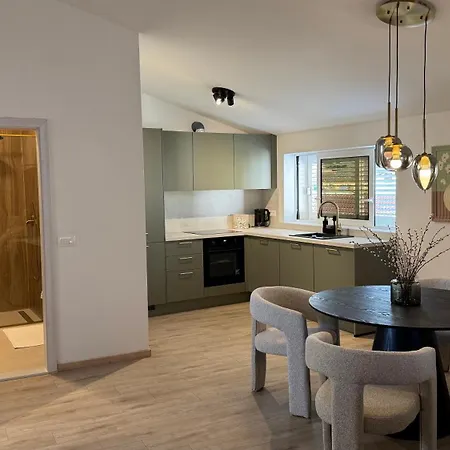 Lory Apartment