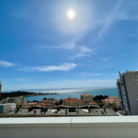 Lory Апартаменти Макарська